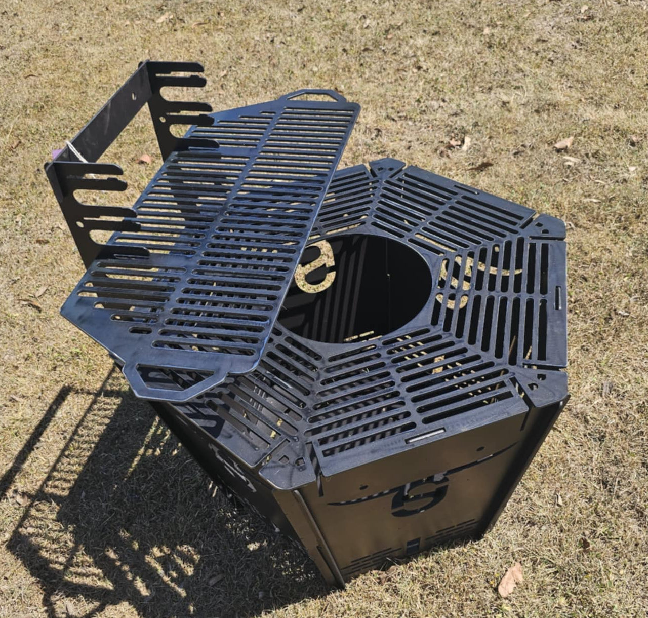 Hexagon Firepit/BBQ with Grill