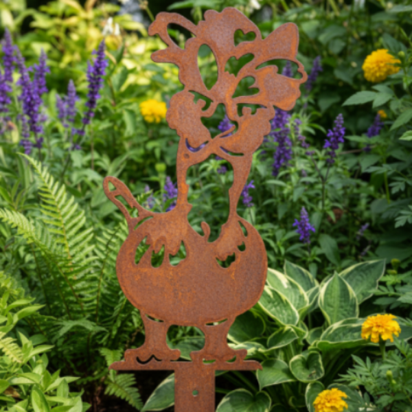 Chicken Garden Stake - Natural Rusty Steel