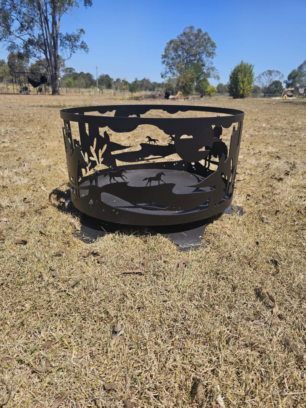 Firepit Ring - Country Design with Base & Feet