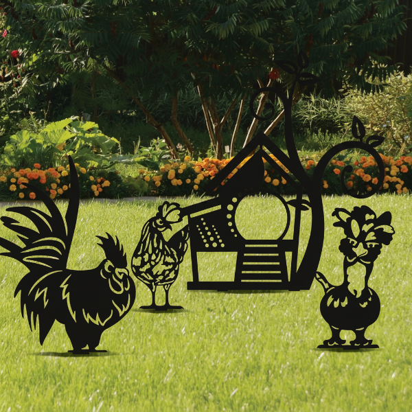 Chicken Garden Stake - Natural Rusty Steel